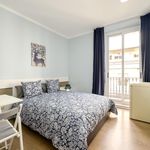 Rent 8 bedroom apartment in Barcelona