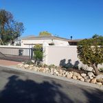Rent 4 bedroom house in City of Cape Town