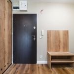 Wynajmij 3 sypialnię apartament z 40 m² w Wola Batorska