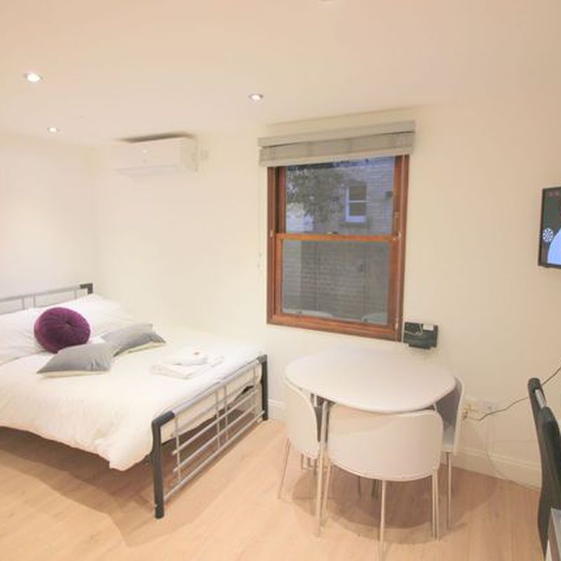 Room to rent in Newmarket Road, Cambridge CB5 Fen Ditton