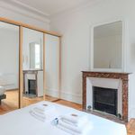 Appartement de 56 m² avec 3 chambre(s) en location à Paris
