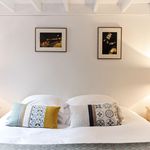 Appartement de 160 m² avec 3 chambre(s) en location à Bordeaux