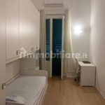 Rent 2 bedroom house of 75 m² in Firenze