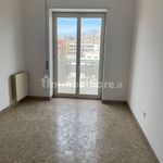 Affitto 5 camera appartamento di 237 m² in Camporotondo Etneo