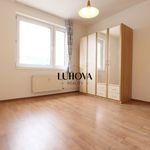 Pronajměte si 2 ložnic/e byt o rozloze 77 m² v Hradec Králové