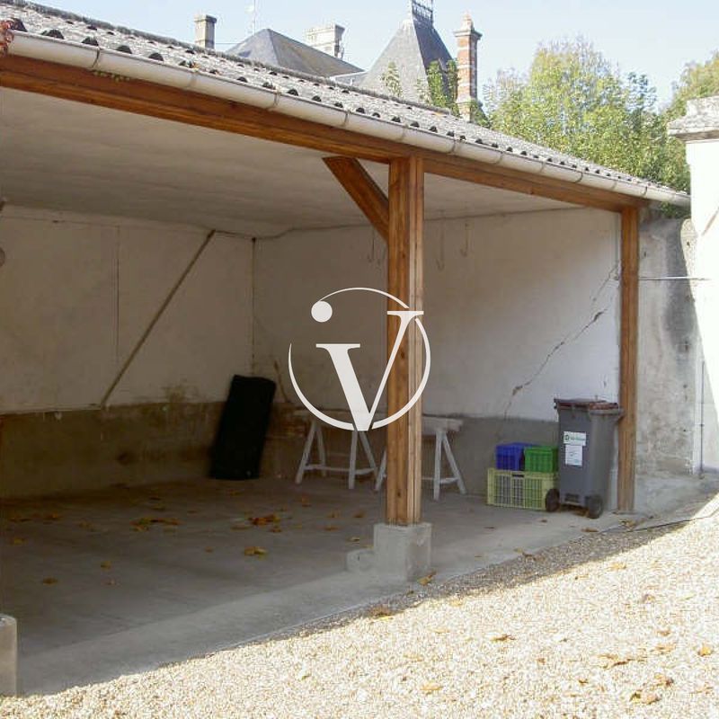 house at 41100 Vendôme , France