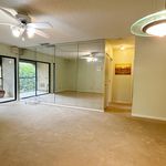 Rent 2 bedroom apartment of 957 m² in Boca Raton