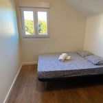 Rent a room of 70 m² in Porto