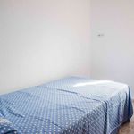 Rent 3 bedroom apartment of 71 m² in València