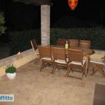Rent 6 bedroom house of 290 m² in Rome