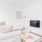 Rent 1 bedroom apartment of 46 m² in paris