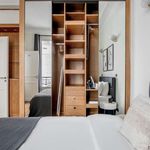 Rent 1 bedroom apartment of 56 m² in paris