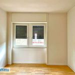 Affitto 4 camera appartamento di 135 m² in Torino