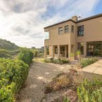 Rent 4 bedroom apartment of 729 m² in Cape Town