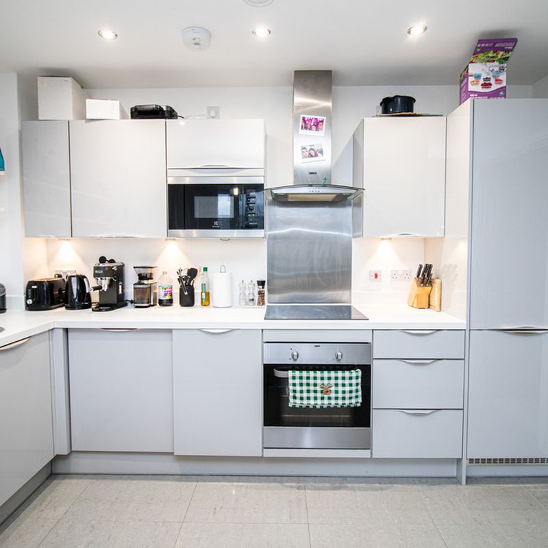 1 Bedroom Seventh Floor Apartment On Davaar House, Prospect Place, Cardiff Bay - To Let - MGY Estate Agents Cardiff and Chartered Surveyors Penarth Flats