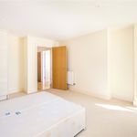 Rent 1 bedroom flat of 540 m² in London