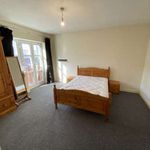 Rent 4 bedroom apartment of 107 m² in Manchester
