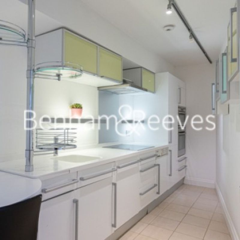 2 Bedroom flat to rent in
 Sloane Avenue Mansions, Chelsea SW3