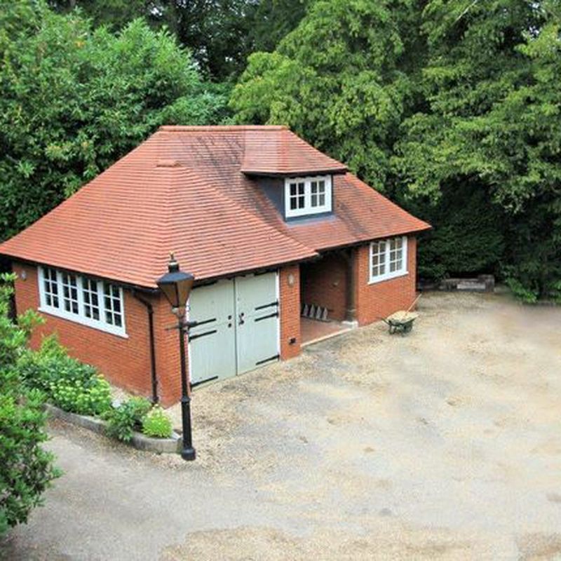 Detached house to rent in Park Lane, Old Knebworth, Knebworth SG3