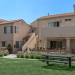 Rent 3 bedroom student apartment in Canyon Country