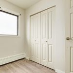 Royal Oak Renovated Suite - 1 Bedroom