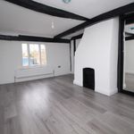 Rent 4 bedroom flat in Slough