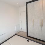 Rent 4 bedroom flat in Southall