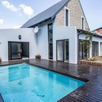 Rent 3 bedroom house of 500 m² in Johannesburg