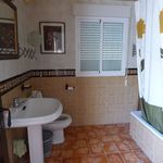 Rent 4 bedroom house in Málaga