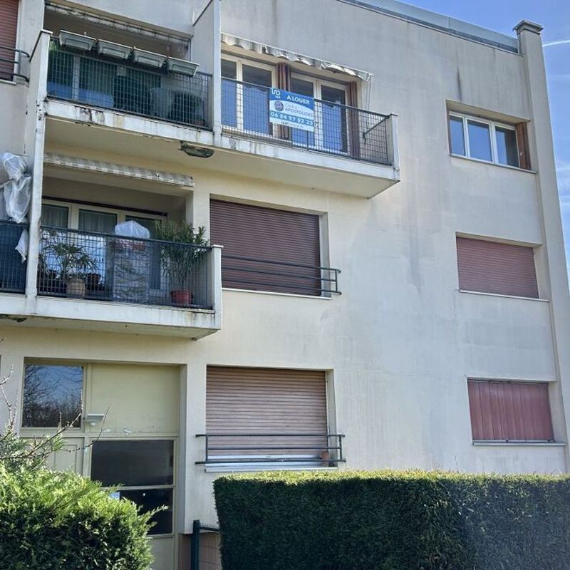 Location appartement 4 pièces 69 m² Sainte-Geneviève-des-Bois (91700)