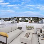 Rent 2 bedroom apartment of 104 m² in West Hollywood