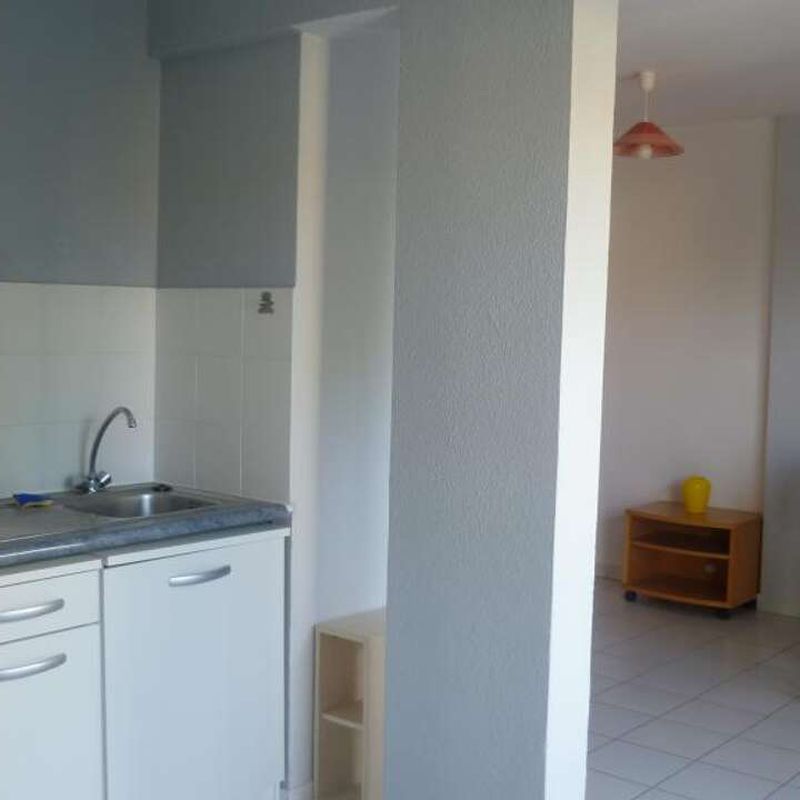 Location appartement 1 pièce 29 m² Perpignan (66000)