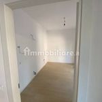 Affitto 3 camera appartamento di 86 m² in Bergamo