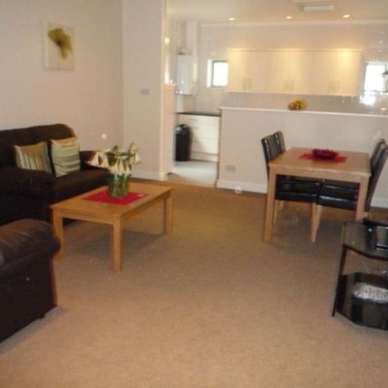 Flat to rent in High Street, Madeley, Madeley, Shropshire TF7