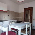 Affitto 1 camera appartamento di 130 m² in Albiano d'Ivrea