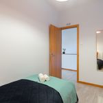 Rent 2 bedroom apartment of 80 m² in Vila Nova de Gaia