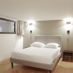 Rent 2 bedroom apartment of 98 m² in Bordeaux