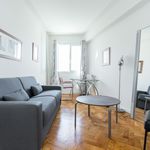 Rent a room of 57 m² in Nice