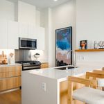 Rent 1 bedroom apartment of 82 m² in Long Beach