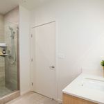 Rent 1 bedroom apartment of 91 m² in Long Beach