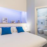 Rent 3 bedroom apartment in Napoli