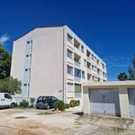 Rent 3 bedroom apartment of 63 m² in Toulon