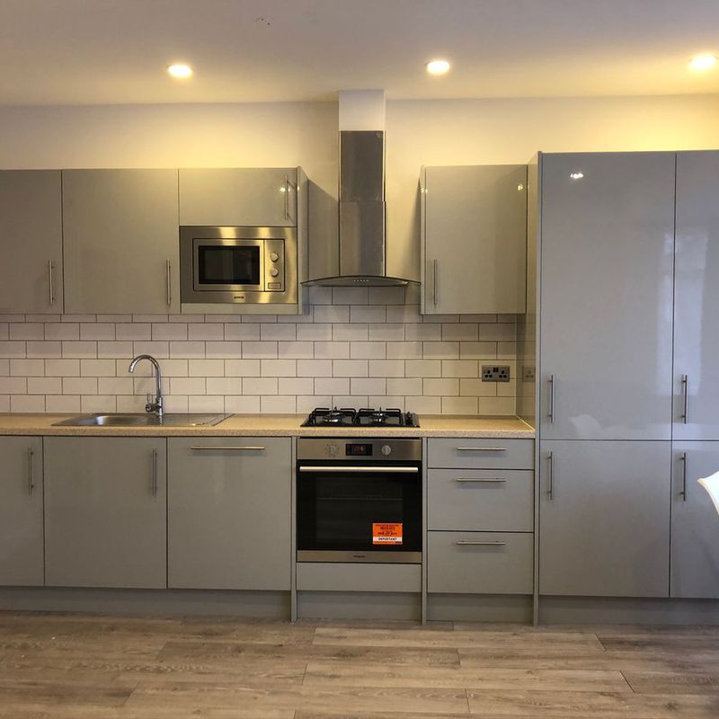 apartment for rent at Rodborough Road, LondonNW118SA, England
