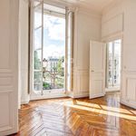 Appartement de 138 m² avec 1 chambre(s) en location à Versailles