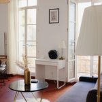 Rent 4 bedroom apartment of 39 m² in Marseille