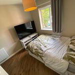 Rent 2 bedroom flat in Tipton