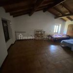 Rent 5 bedroom house of 200 m² in Casteggio