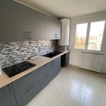 Rent 4 bedroom apartment of 66 m² in Valence
