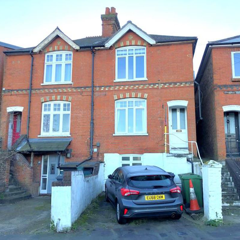3 bedroom Semi-Detached House for rent in Guildford