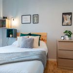 Rent a room of 207 m² in Madrid